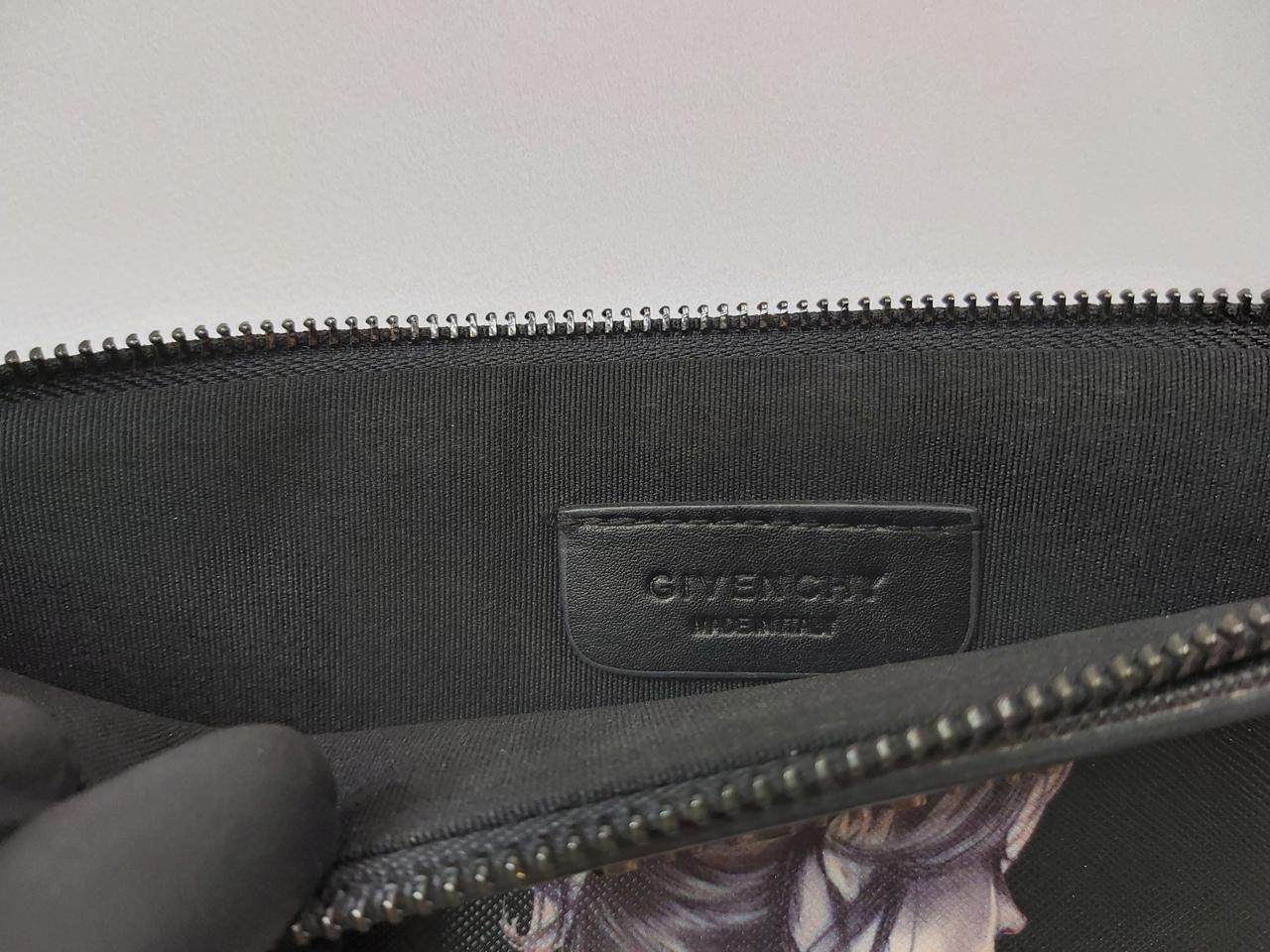 Фото3 Клатч Givenchy