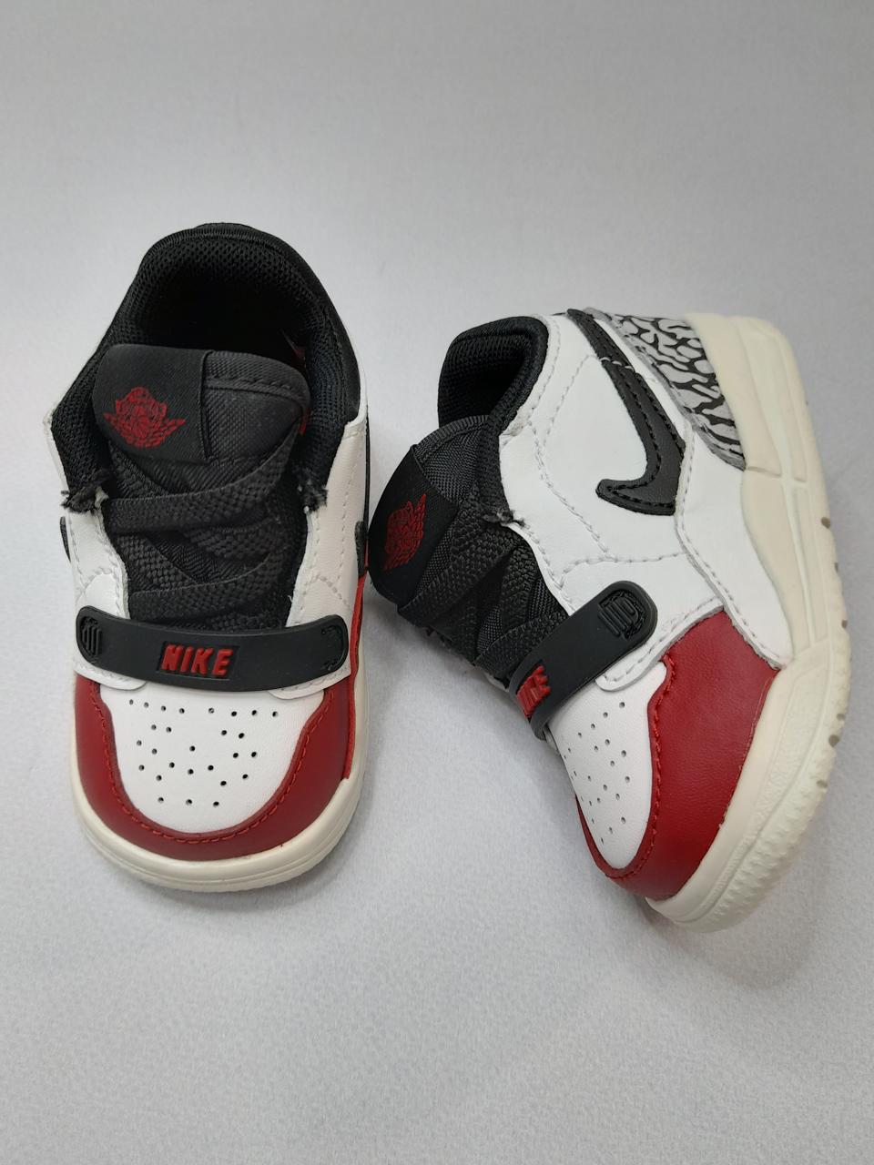 Фото1 Кросівки Jordan