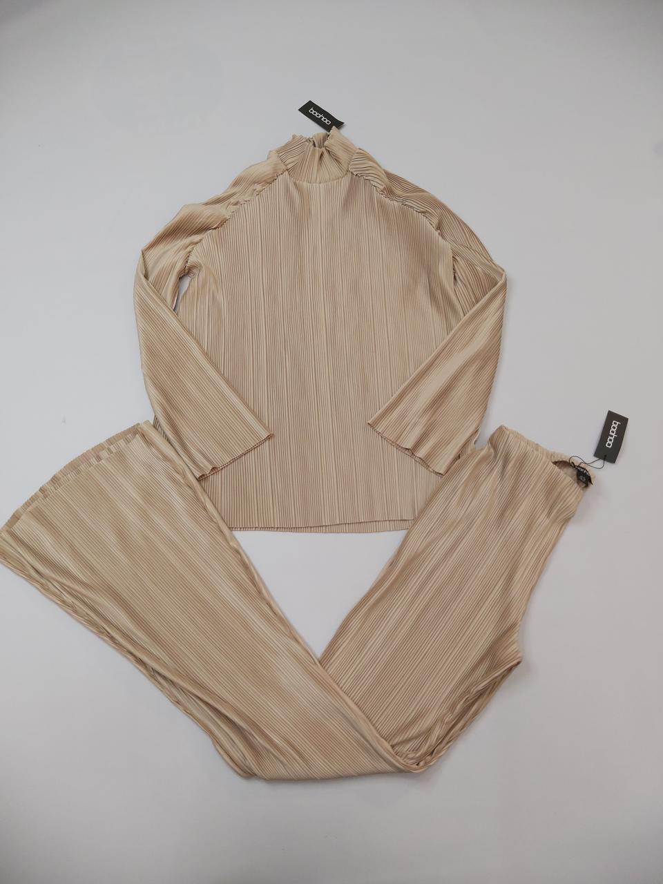 Фото1 Костюм Boohoo