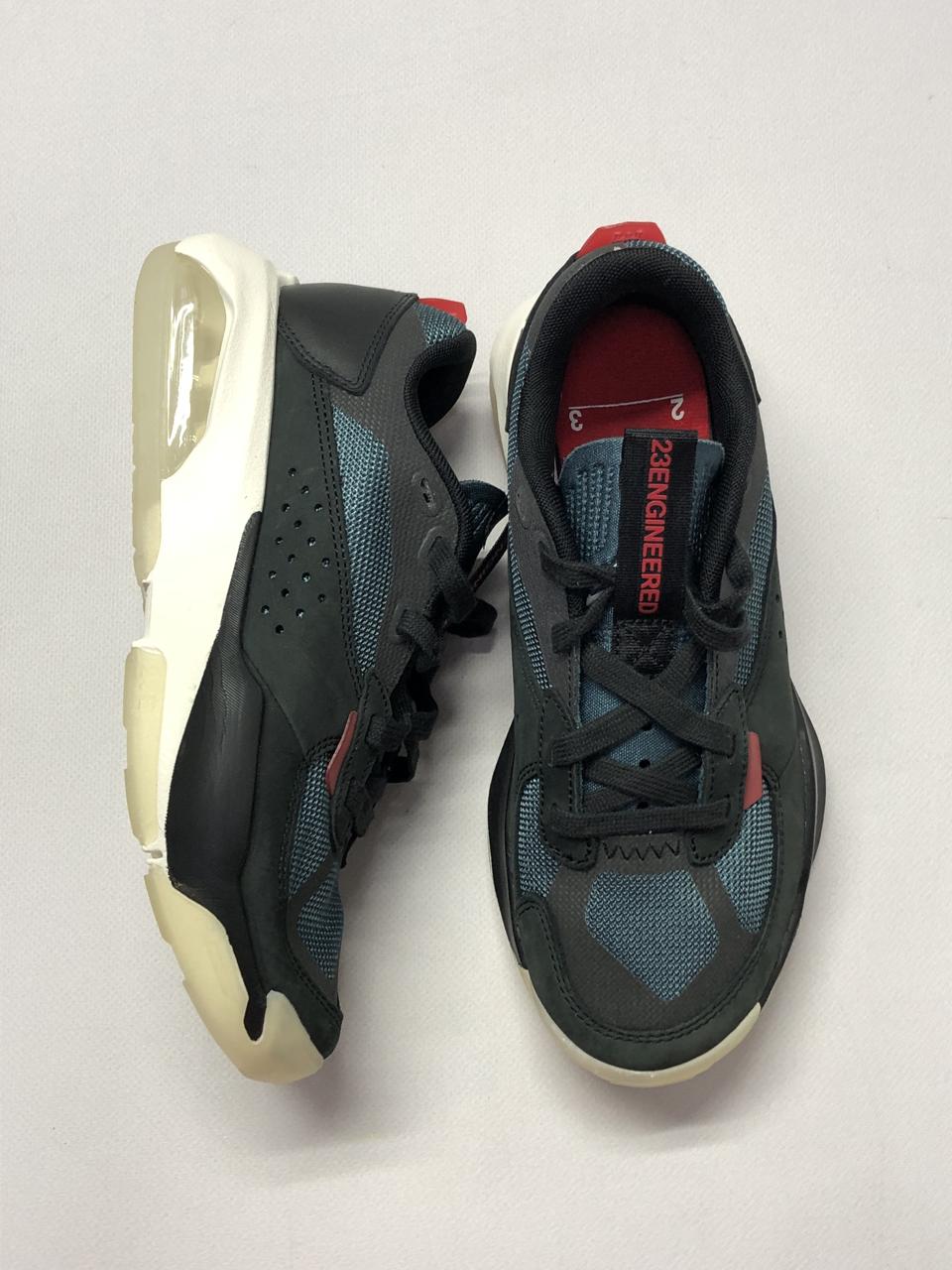 Фото2 Кросівки JORDAN