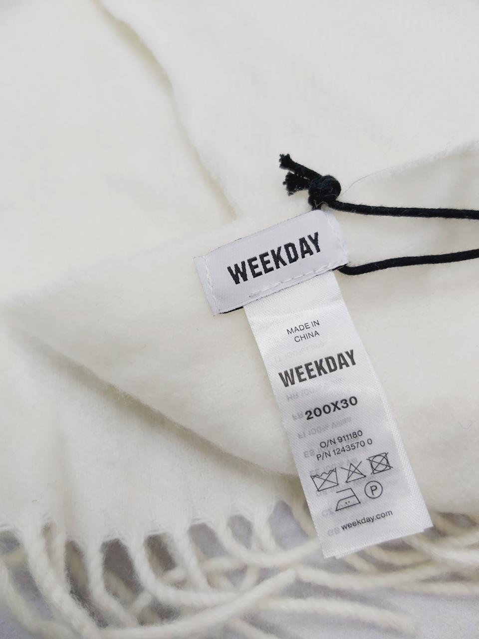 Фото2 Шарф Weekday