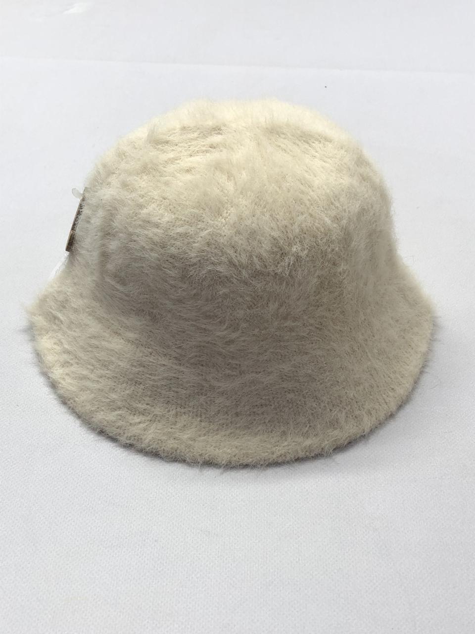 Фото1 Шапка ACCESSORIZE