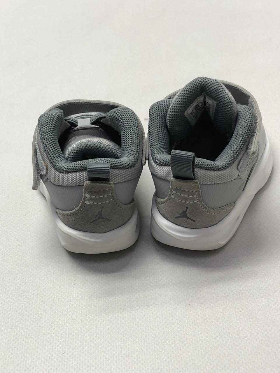 Фото3 Кросівки NIKE