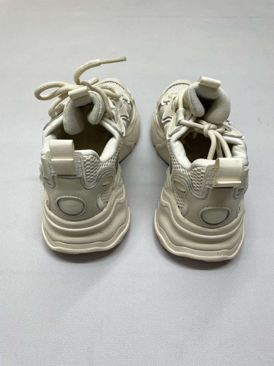 Фото3 Кросівки adidas