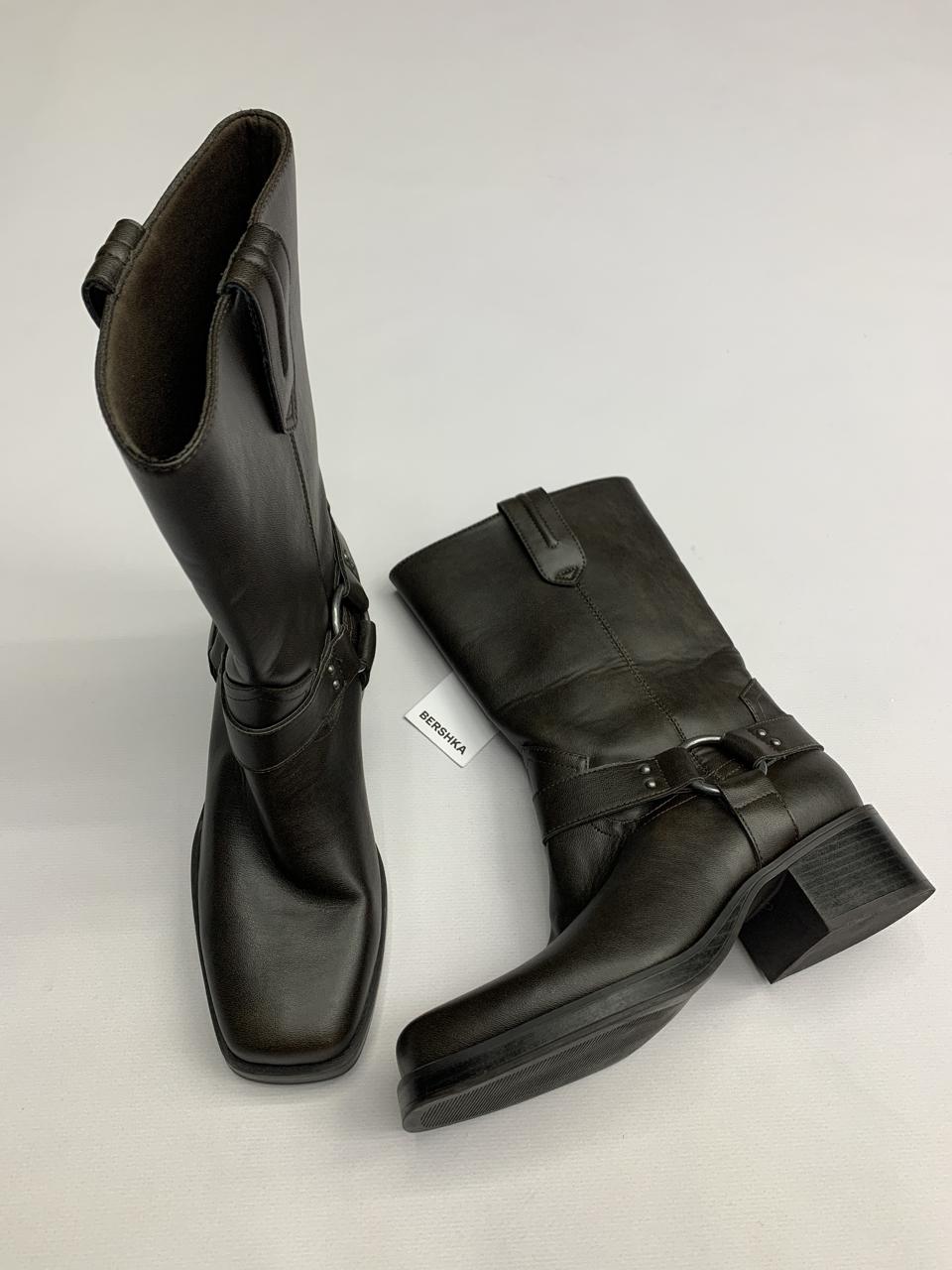 Фото1 Черевики BERSHKA