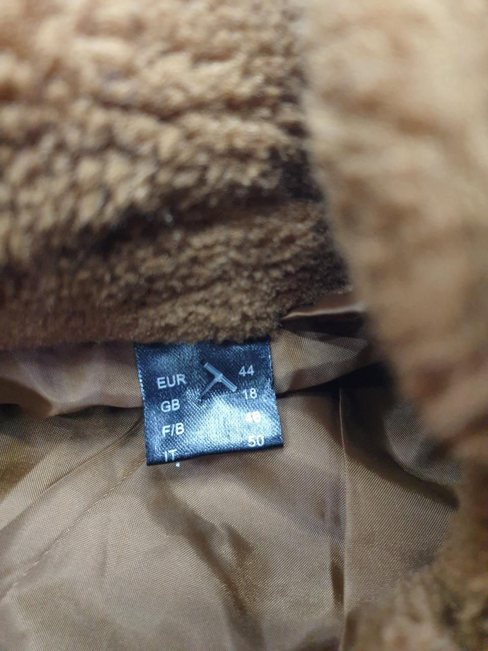 Фото3 Пальто EUR 44
