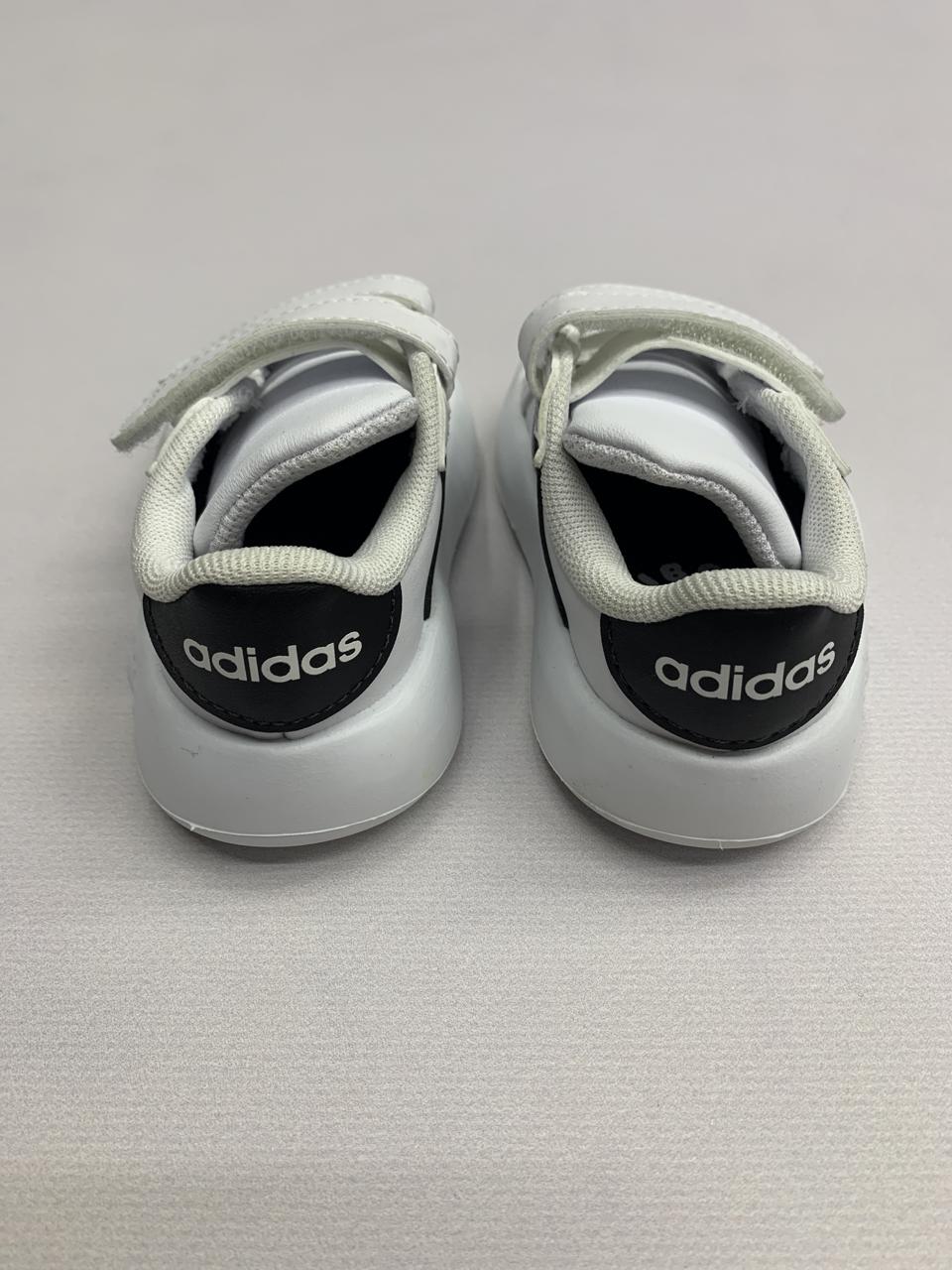 Фото2 Кросівки Adidas