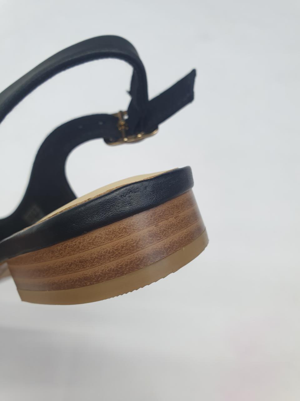 Фото7 Босоніжки Clarks