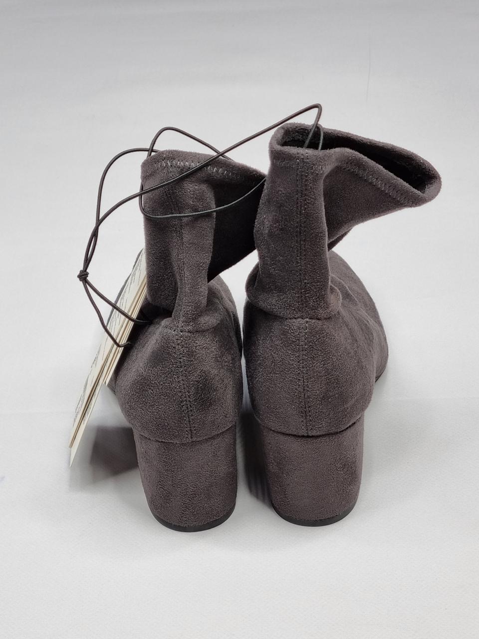 Фото3 Черевики Uniqlo