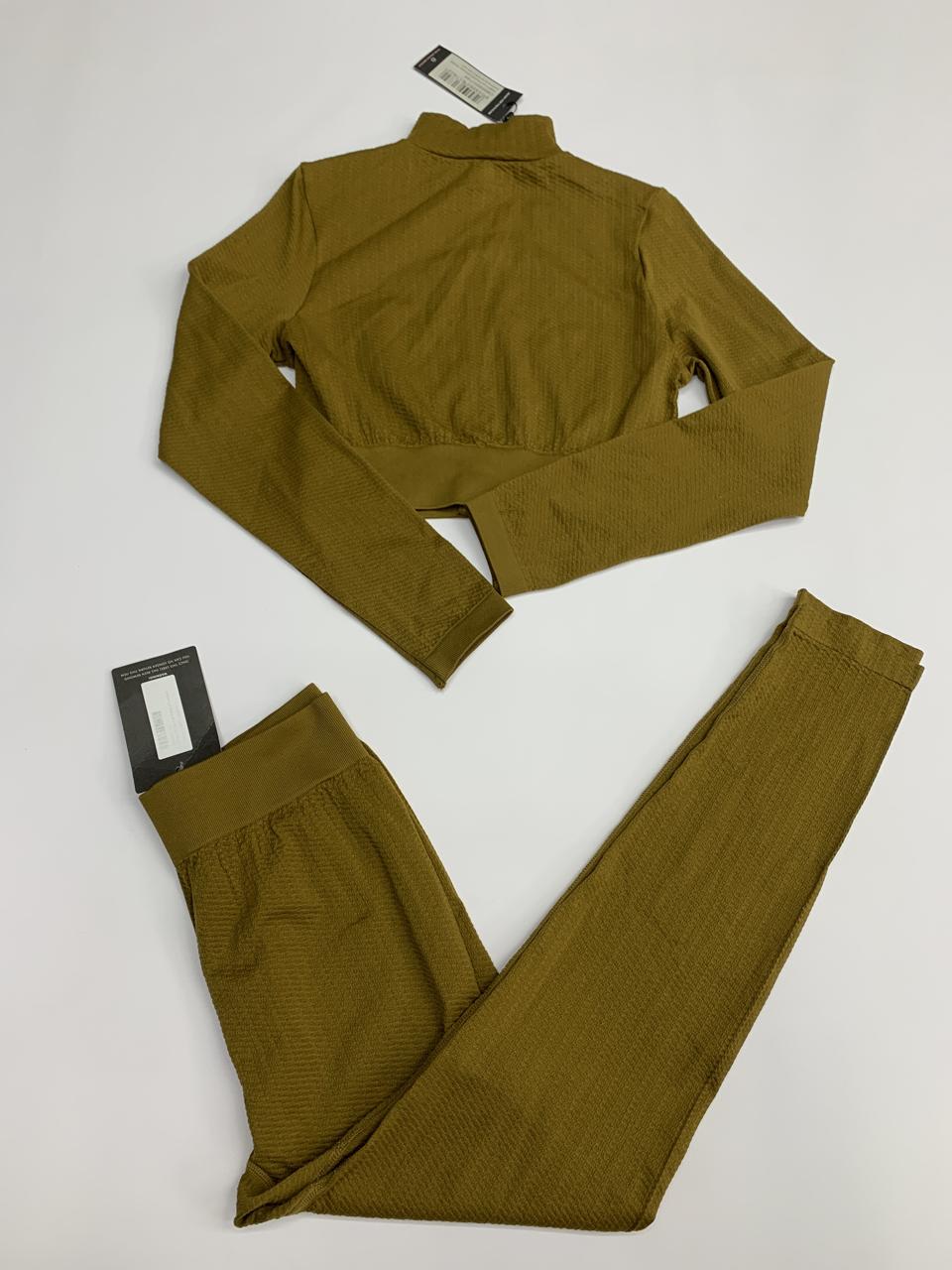 Фото2 Костюм PLT