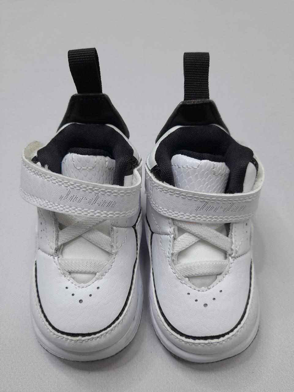 Фото2 Кросівки Jordan