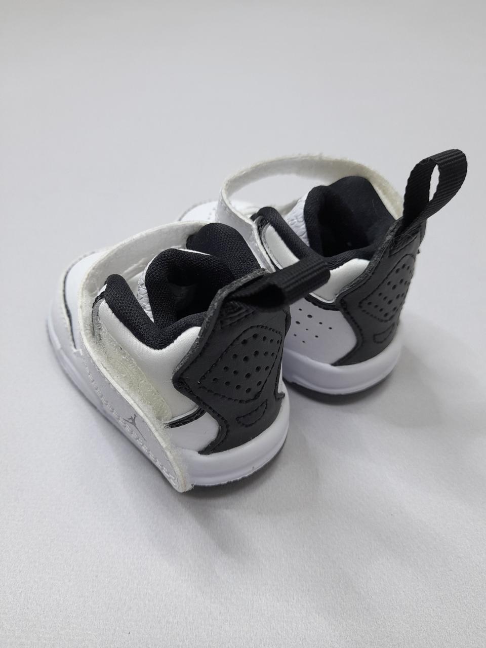 Фото3 Кросівки Jordan