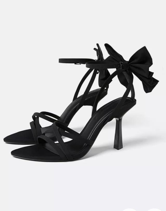 Фото5 Босоніжки Stradivarius