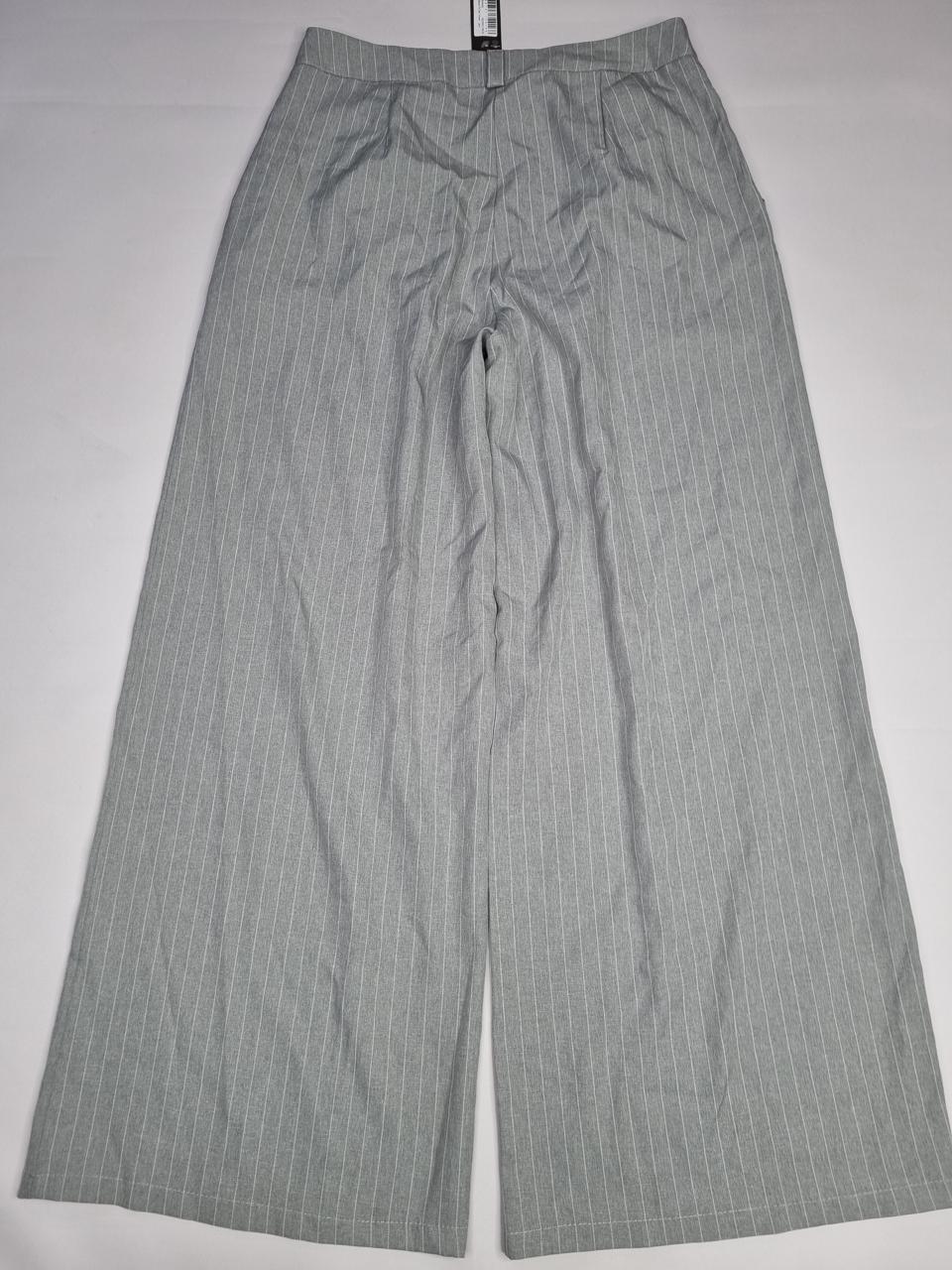 Фото2 Штани boohoo