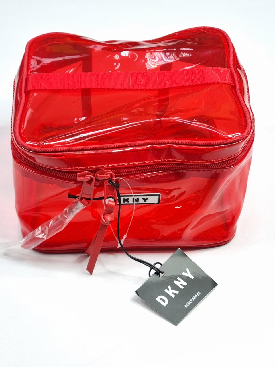 Фото1 Косметичка DKNY