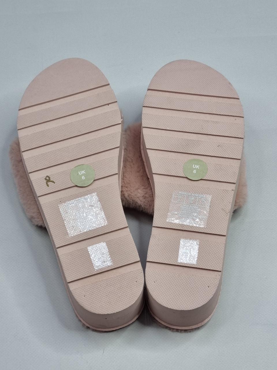 Фото4 Шльопанці GUESS