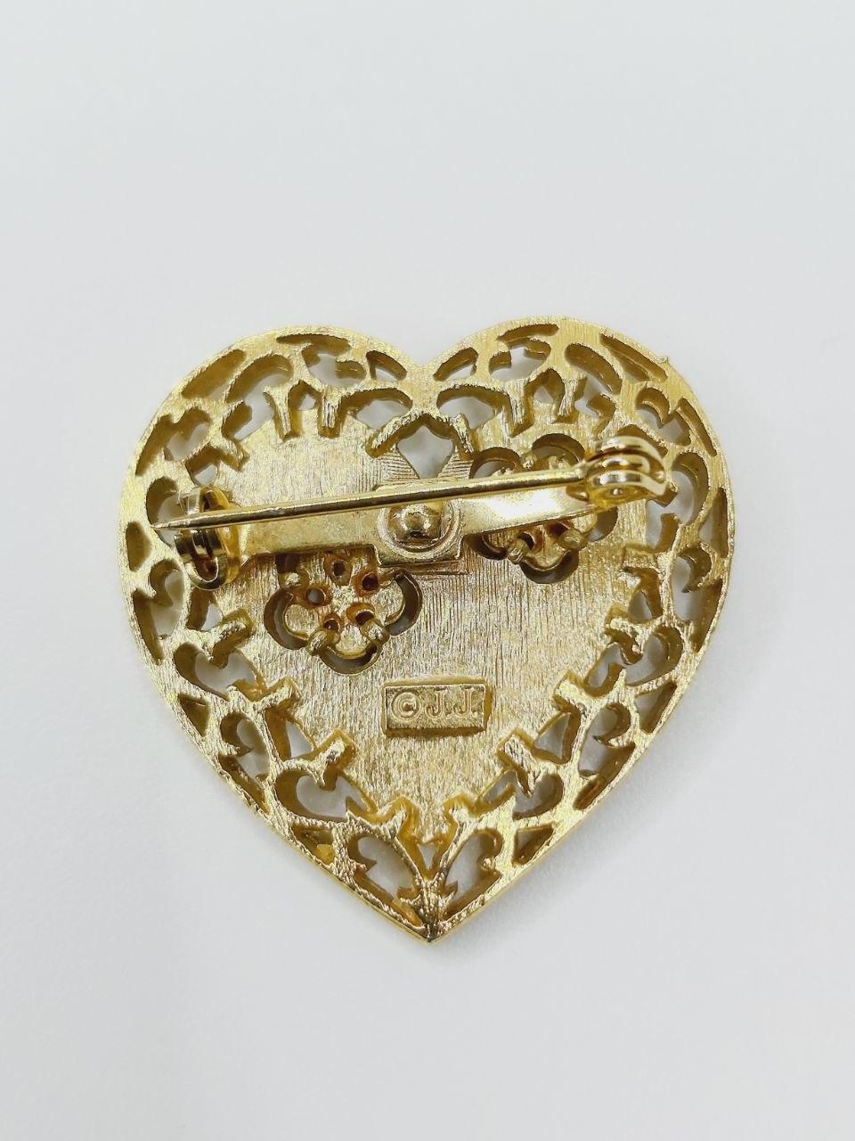 Фото2 Брошка