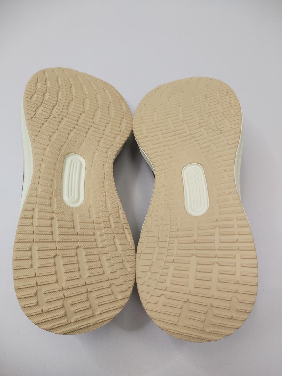 Фото4 Кросівки Adidas