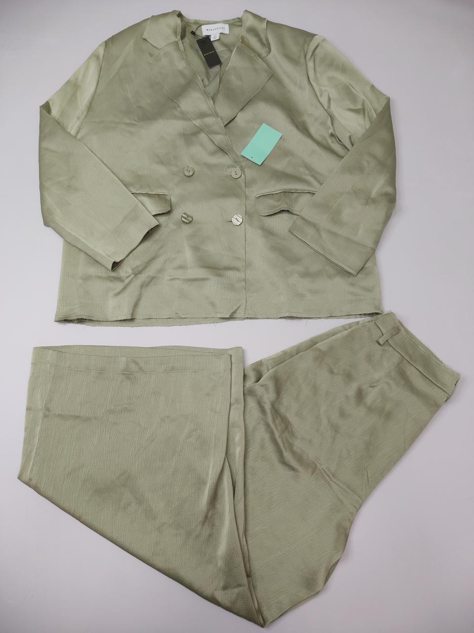 Фото1 Костюм Warehouse