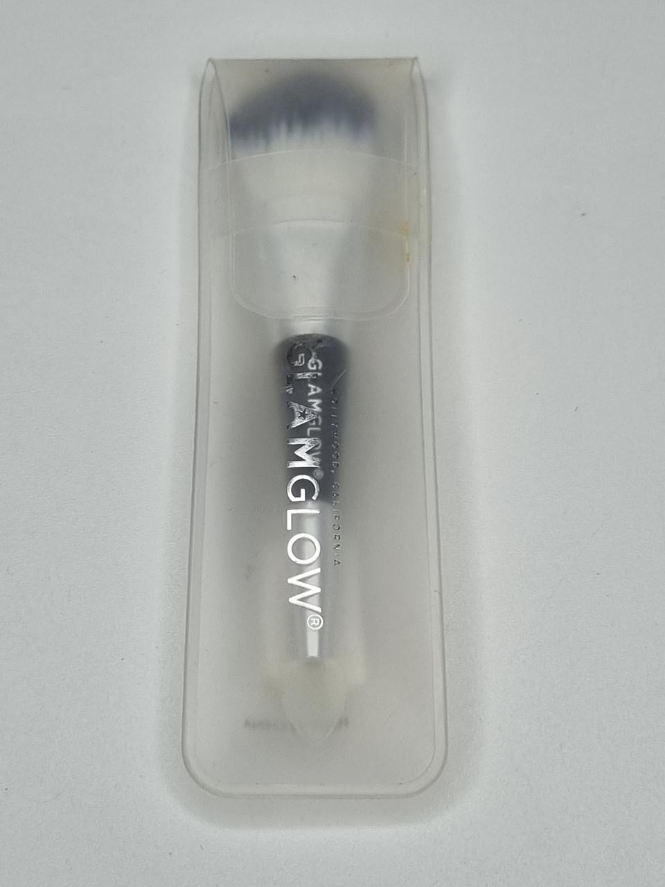 Фото1 Пензлик для нанесення масок GLAMGLOW