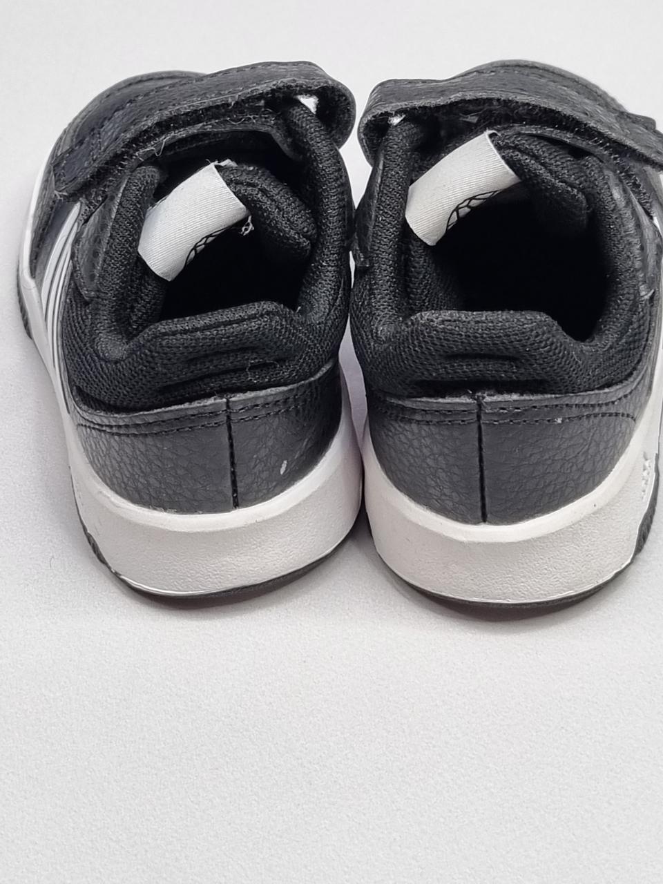 Фото3 Кросівки Adidas