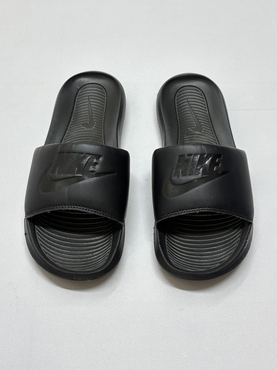 Фото1 Шльопанці Nike
