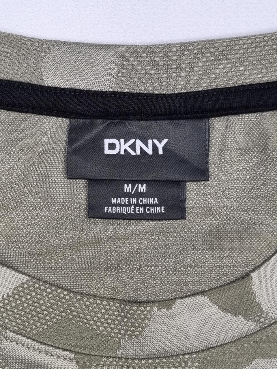 Фото4 Футболка DKNY