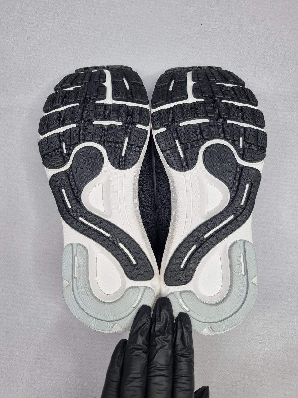 Фото2 Кросівки Under Armour