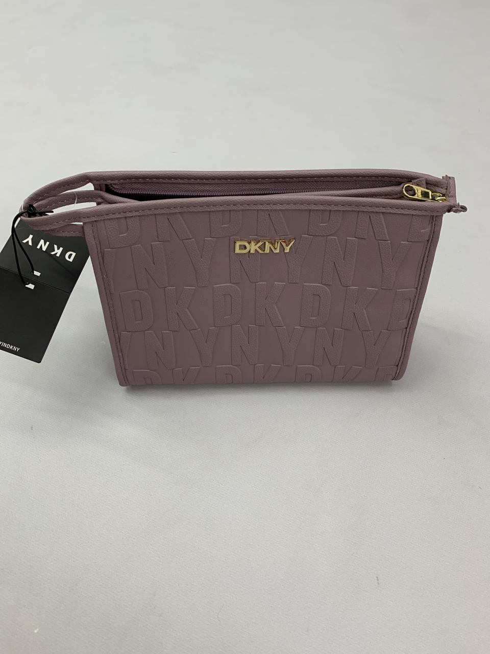 Фото1 Косметичка DKNY 2/1