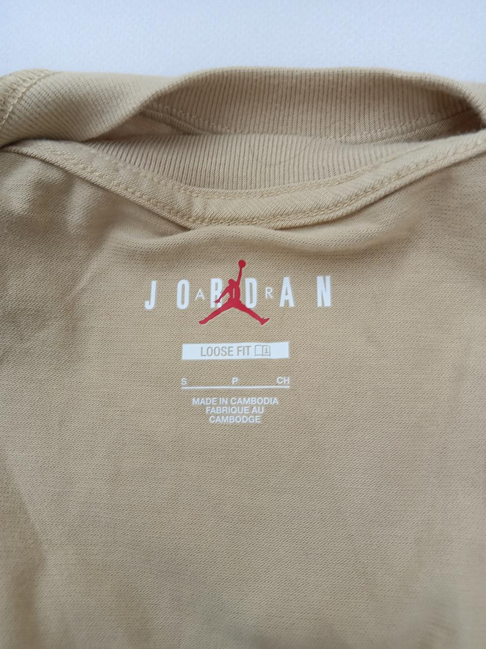 Фото6 Вкорочена футболка Jordan