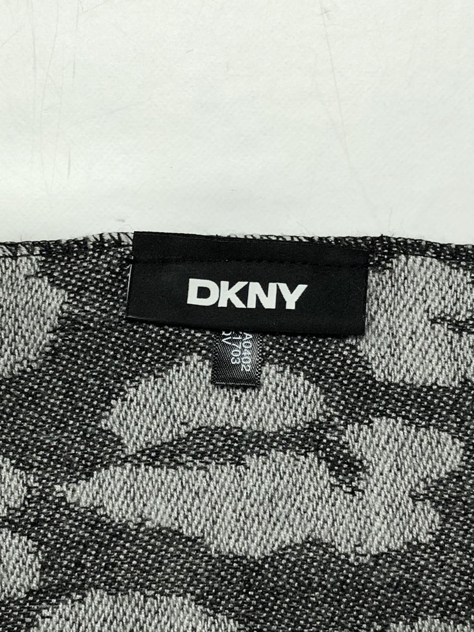 Фото2 Шарф DKNY