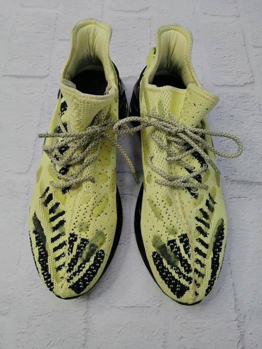 Фото Кросівки