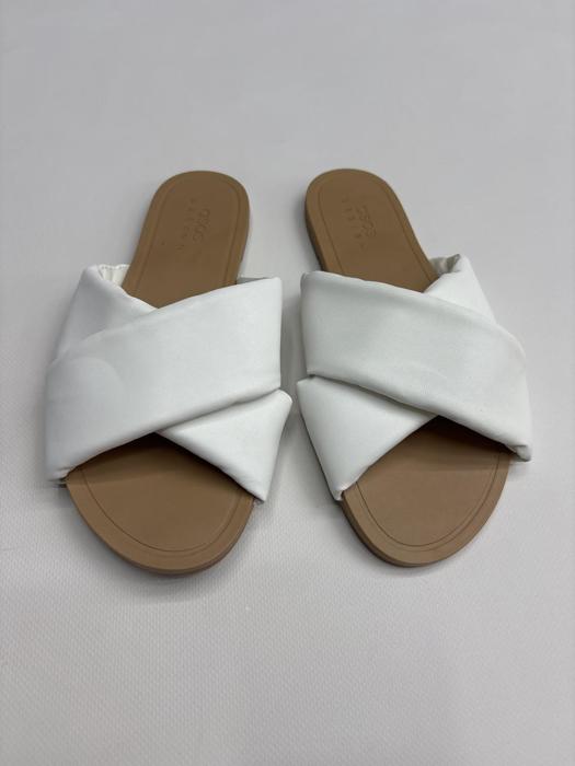 Фото Шльопанці asos
