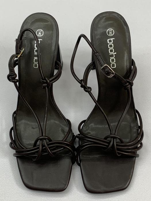 Фото Босоніжки Boohoo