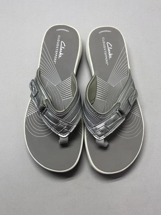 Фото Шльопанці Clark’s