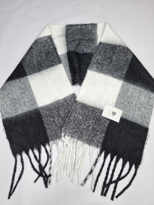 Фото Шарф George