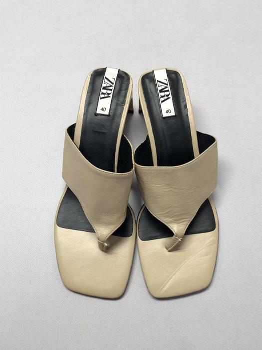 Фото Босоніжки ZARA