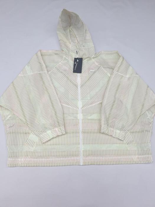 Фото Вітровка Nike