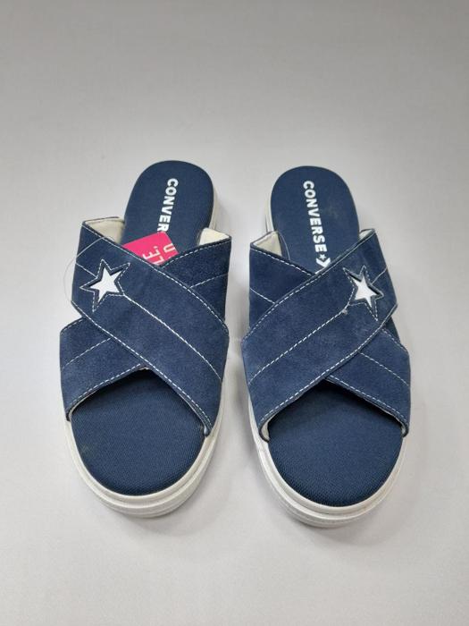 Фото Шльопанці Converse