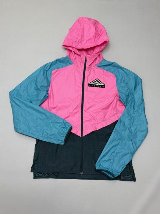 Фото Вітровка Nike