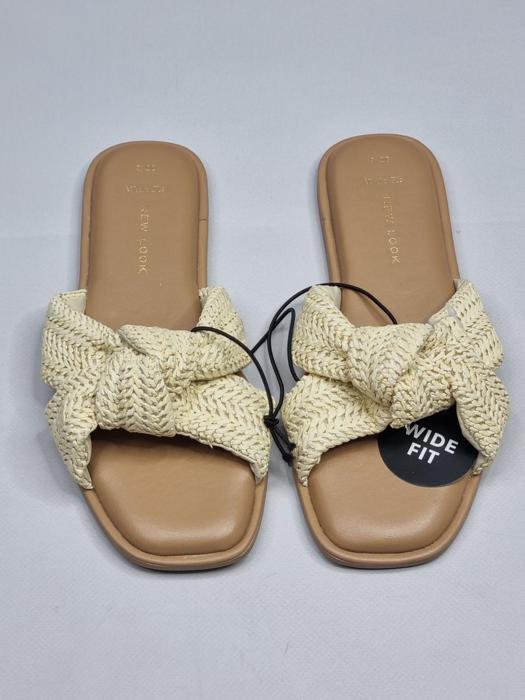 Фото Шльопанці New Look