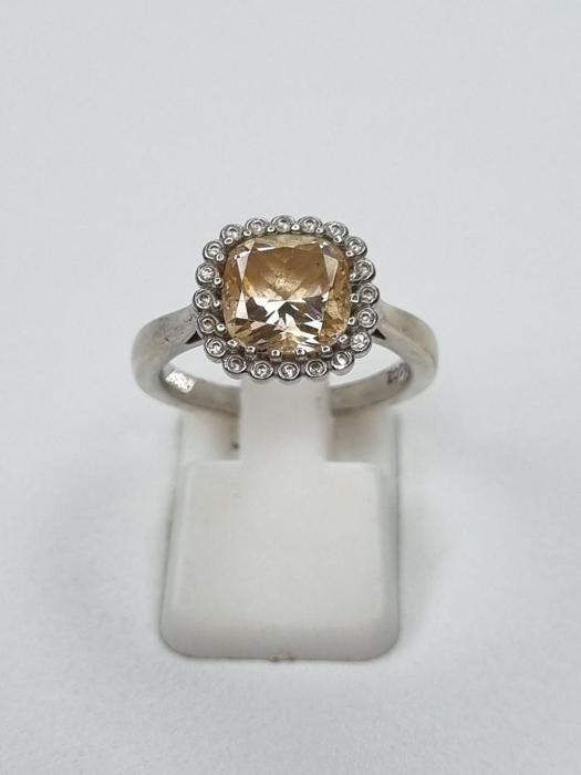 Фото Каблучка