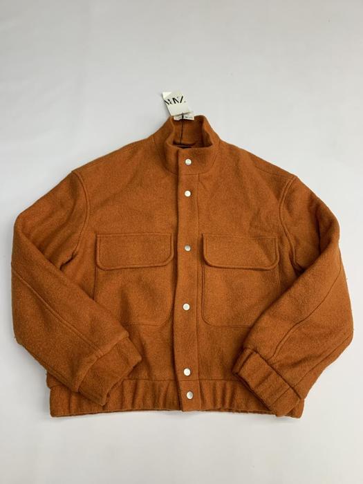 Фото Бомбер Zara