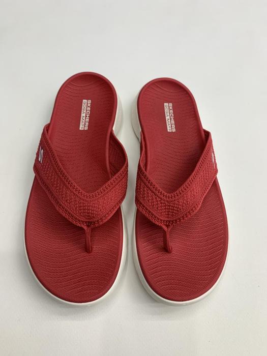 Фото Шльопанці SKECHERS