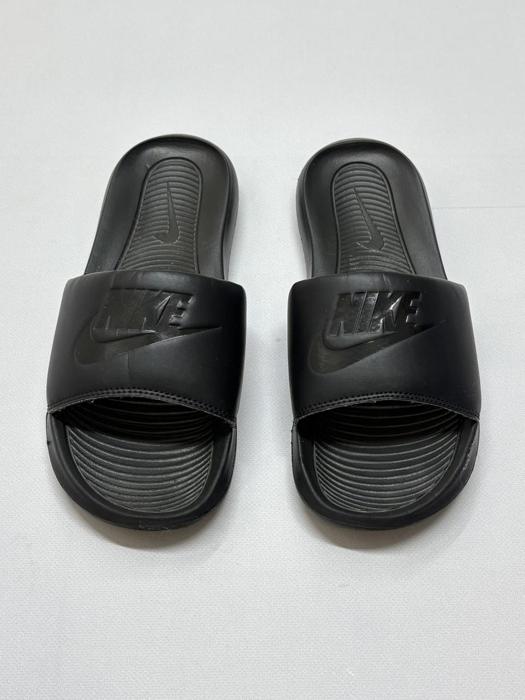 Фото Шльопанці Nike