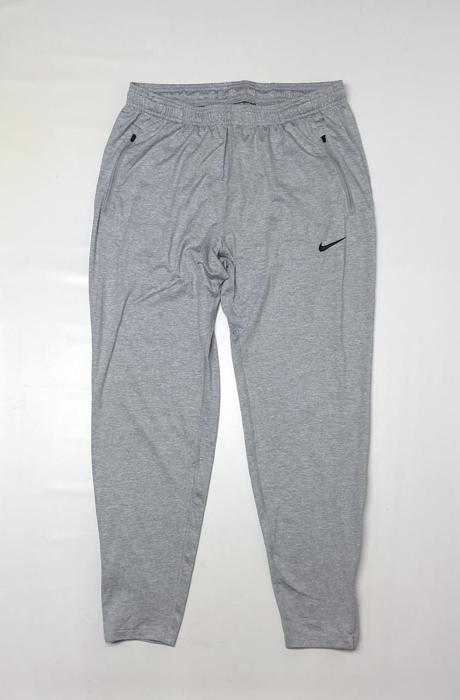 Фото Штани NIKE