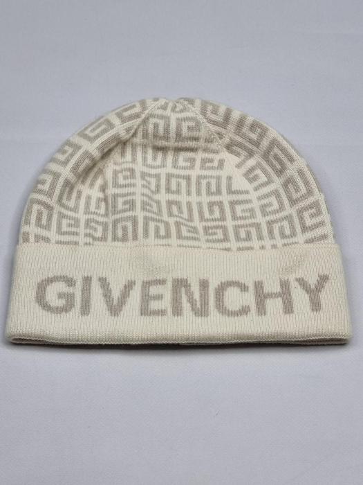 Фото Шапка GIVENCHY