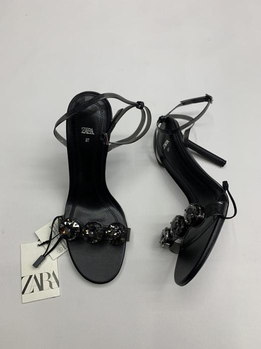 Фото Босоніжки Zara