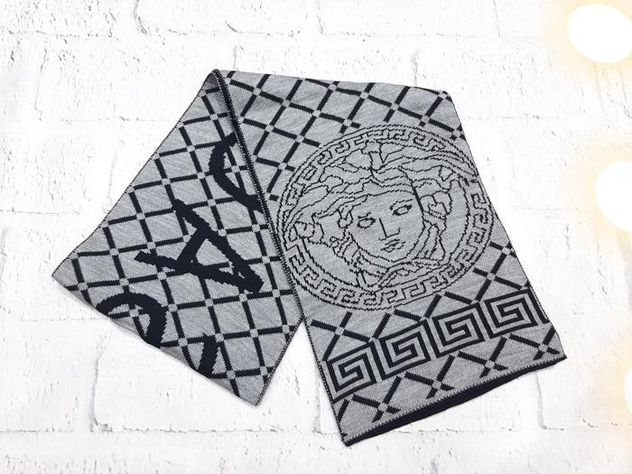 Фото Шарф VERSACE